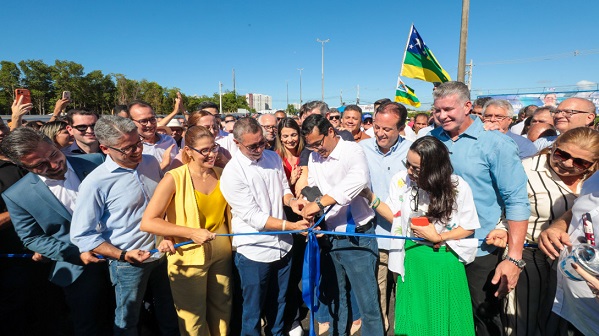 Governo de Sergipe entrega viaduto do Complexo Viário Senadora Maria do Carmo Alves para melhor fluidez do trânsito em Aracaju.