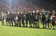 É campeão! Vitória derrota o Fortaleza e conquista Copa do Nordeste após 16 anos