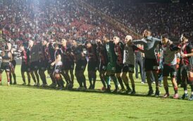 É campeão! Vitória derrota o Fortaleza e conquista Copa do Nordeste após 16 anos