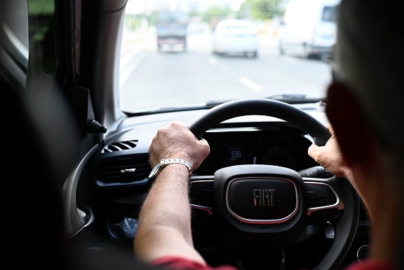 Prazo para pagamento do licenciamento de veículos com placas final 7 termina em 31 de agosto de 26