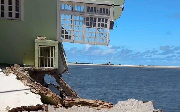 Estado acompanha situação, reforça alerta e adota medidas emergenciais na Praia do Saco, em Estância