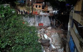 Prédio desaba no Morro do Cantagalo, na Zona Sul do Rio