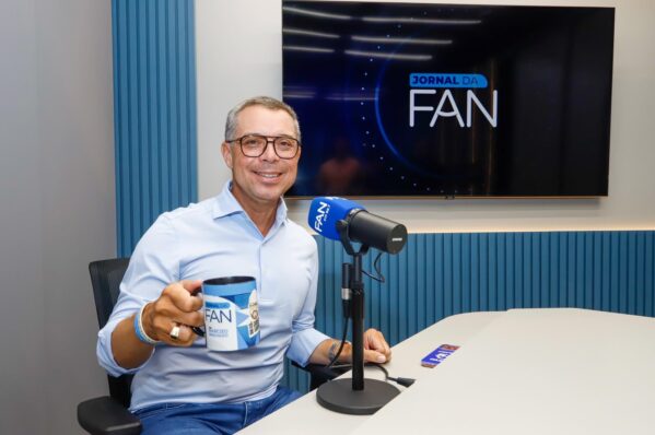 “Eu tenho mais de 40 obras para entregar até dezembro”, afirmou o governador Fábio Mitidieri