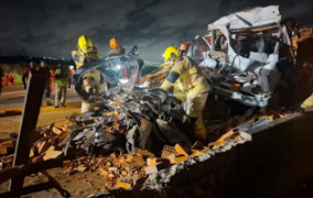 Acidente entre carreta, caminhão e carro deixa dois mortos na BR-101 em Sergipe