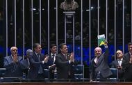 Em 'data histórica', Congresso promulga fim da escala 6x1 em sessão com Lula