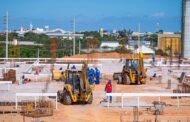 Obras do Complexo Materno-infantil Nossa Senhora de Lourdes avançam após conclusão dos serviços de terraplanagem